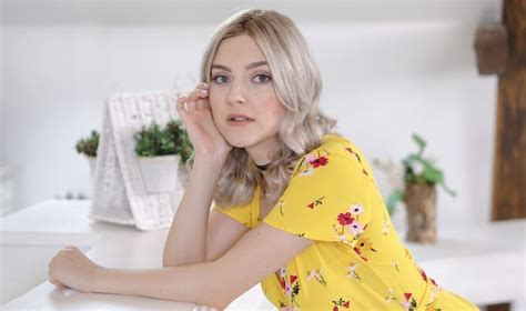 eva elfie18
